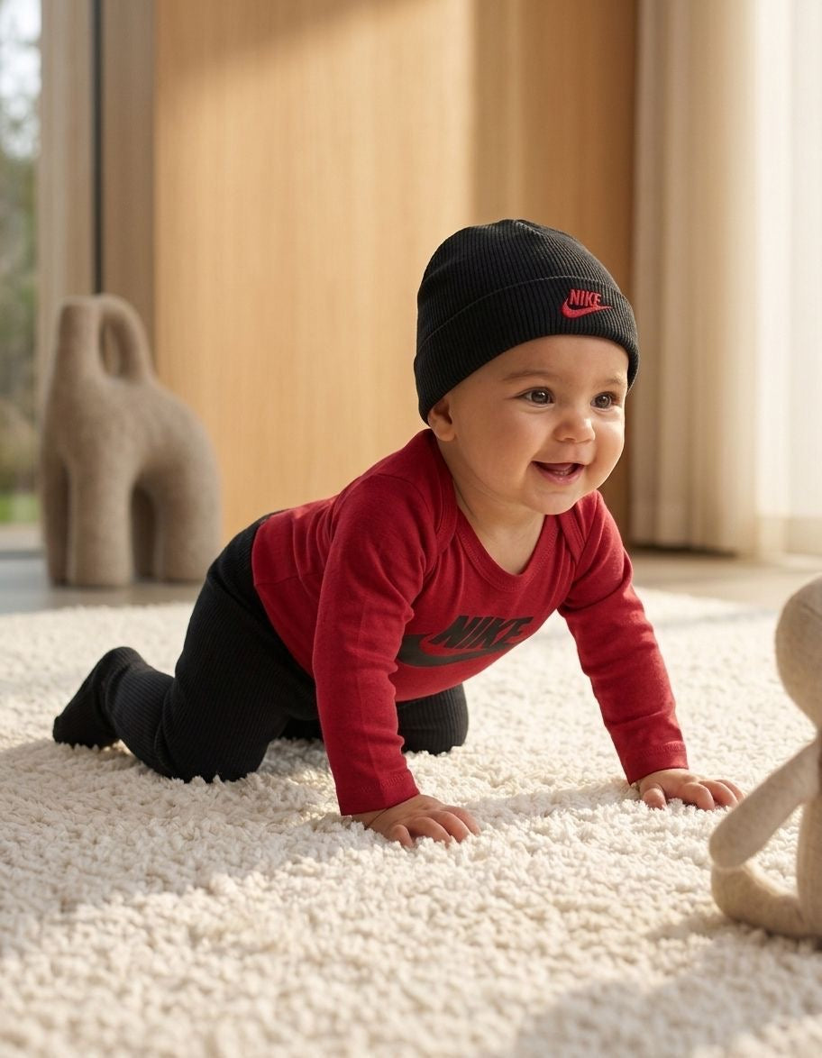 Nike 3 Piezas Bebé Niño — Camiseta, Pantalón y Gorrito Original