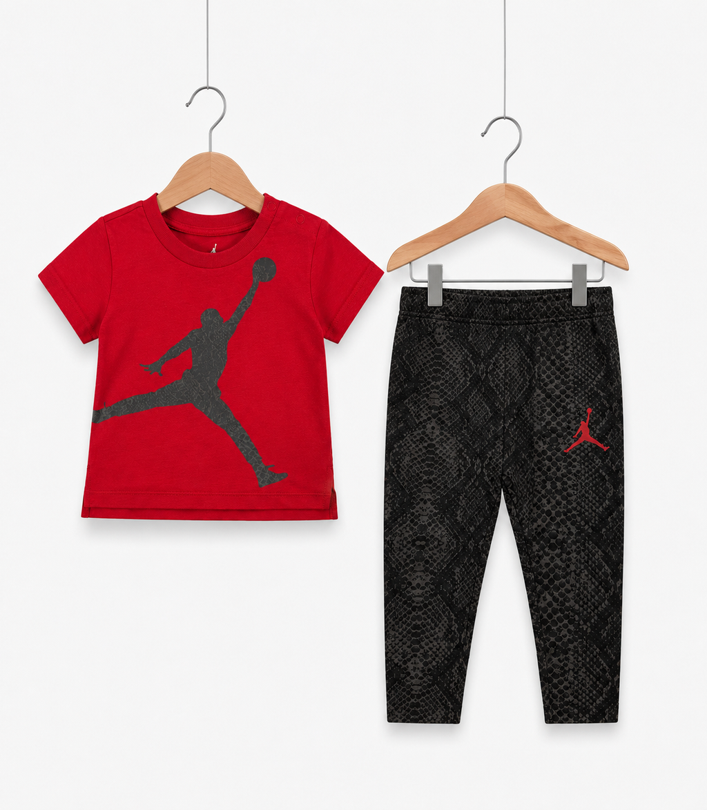 Conjunto Nike Jordan, 2 Piezas — Bebé Camiseta, Pantalón 6 a 9 meses