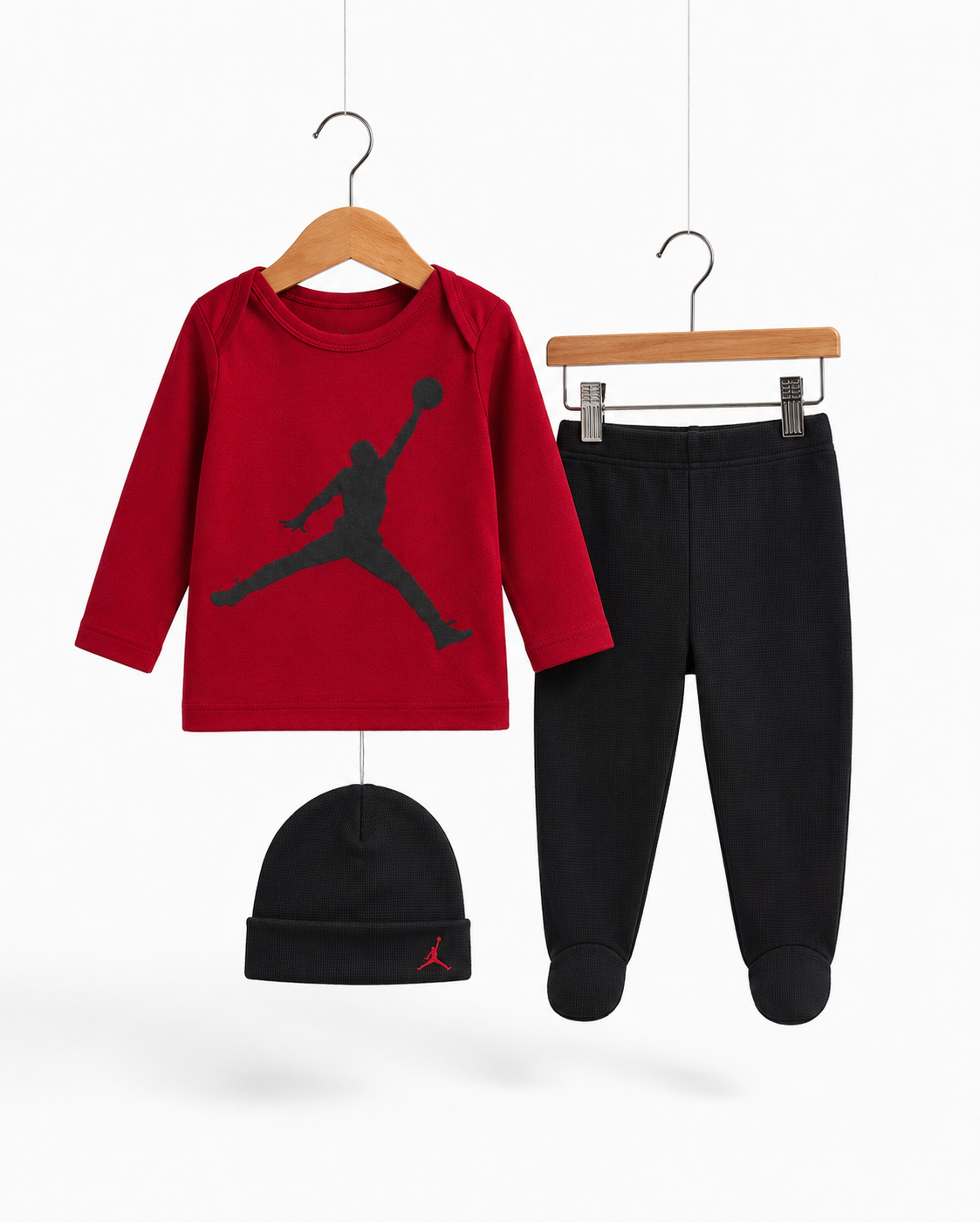 Nike Jordan 3 Piezas Bebé Niño — Camiseta, Pantalón y Gorrito 6 a 9 meses